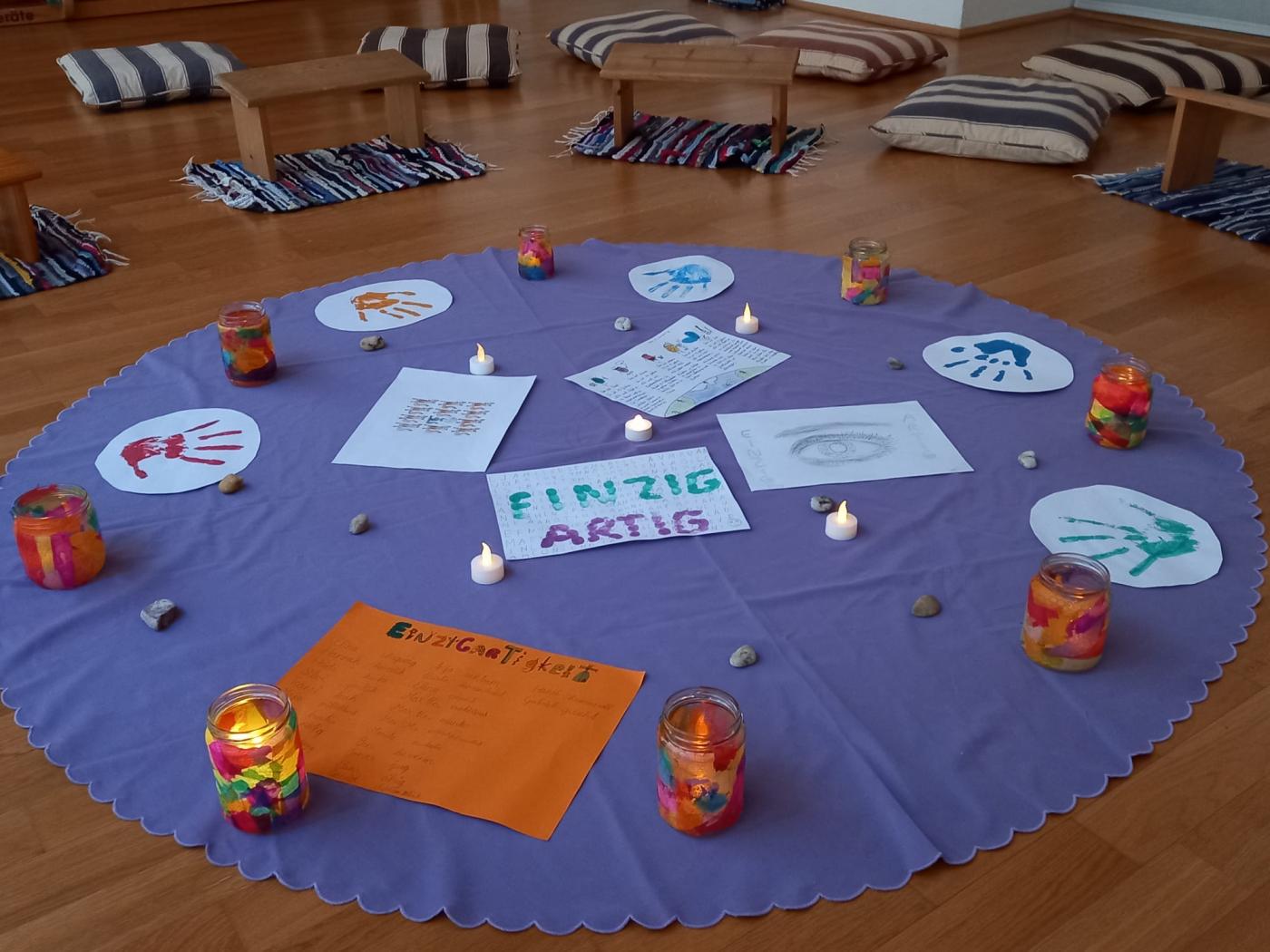 Eröffnungsandacht im Meditationsraum