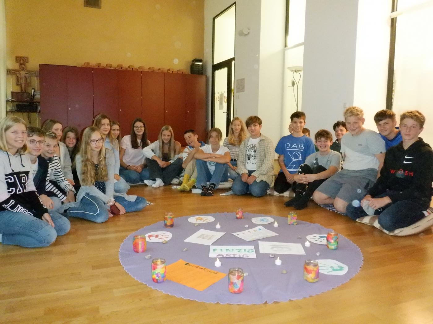 Eröffnungsandacht im Meditationsraum