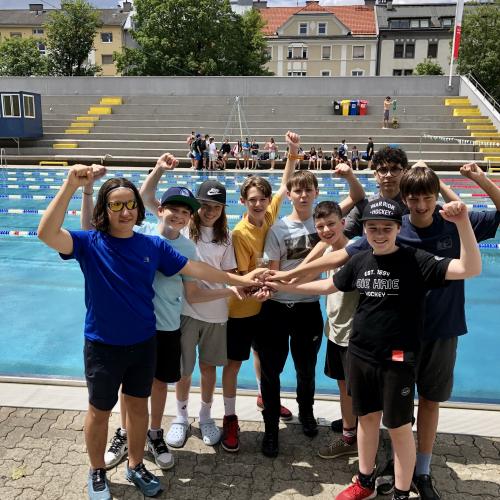 3ab Landesmeister und Vizelandesmeisterinnen im Wasserball Schulcup 2024