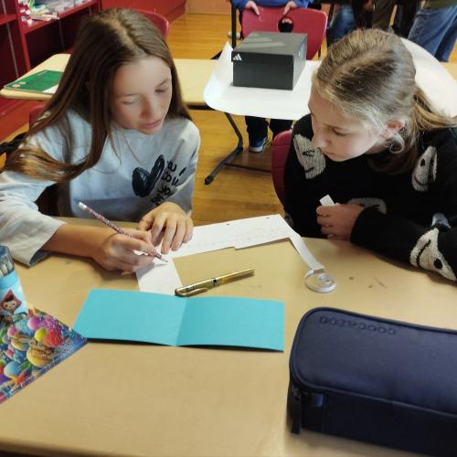 Ein Schuhkarton voller Freude