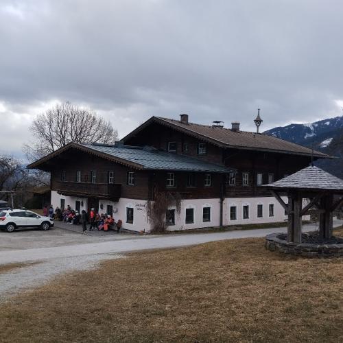 Schilager der 2ab am Pass Thurn – Kitzbühel