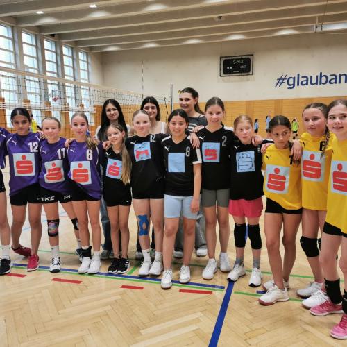 Minivolleyballmädels