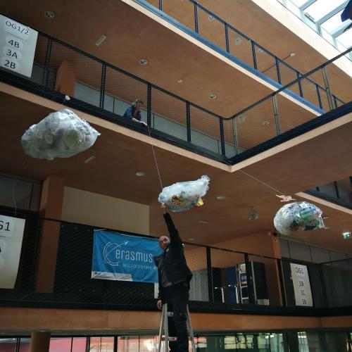 „Plastic Fantastic“: ein Schul-Projekt der etwas anderen Art