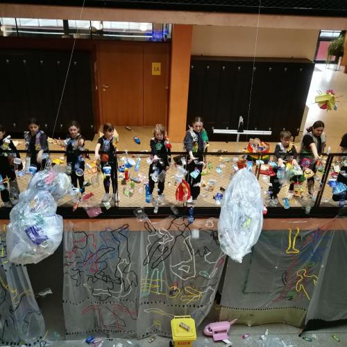 „Plastic Fantastic“: ein Schul-Projekt der etwas anderen Art