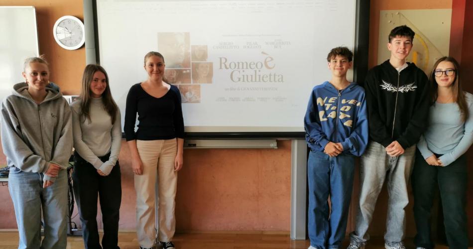 Romeo è Giulietta – Filmtitel mit Rechtschreibfehler?