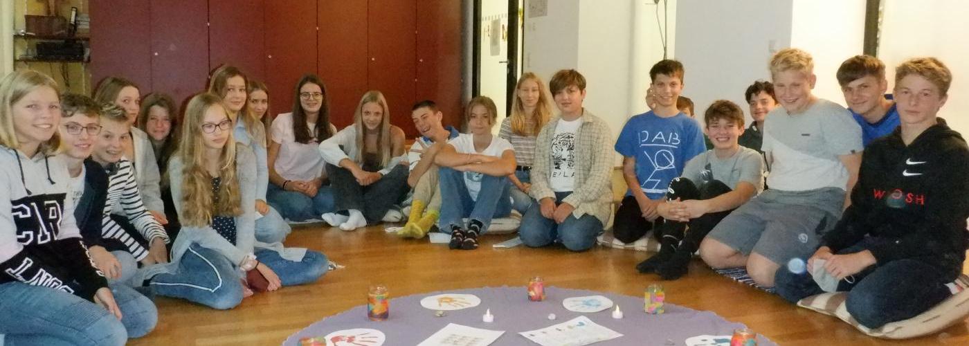 Eröffnungsandacht im Meditationsraum